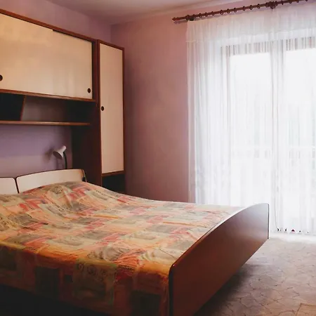 Antun Mozara Family House לינה וארוחת בוקר