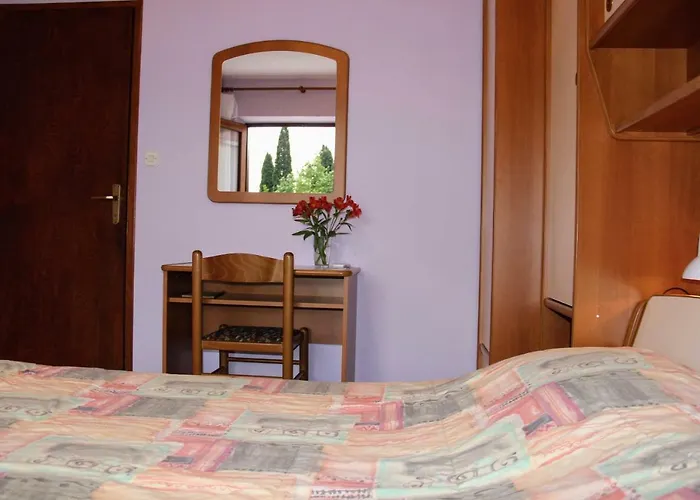 Antun Mozara Family House 3*