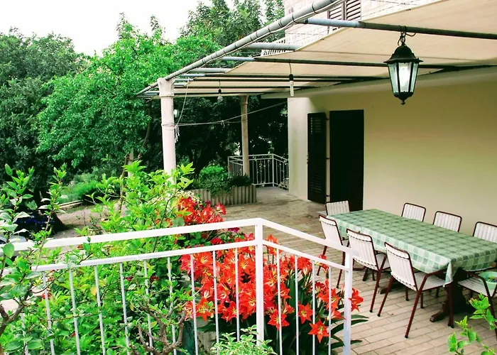 Antun Mozara Family House Bed & Breakfast